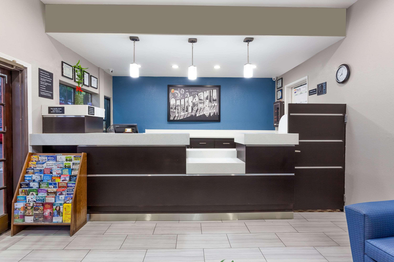 Public Area, HomePointe Inn & Suites, Kern