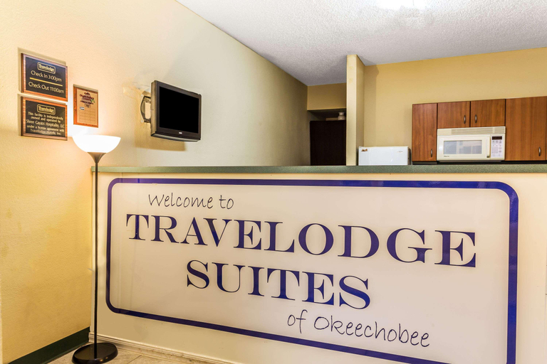 Public Area 2, Travelodge Suites by Wyndham Lake Okeechobee, Okeechobee