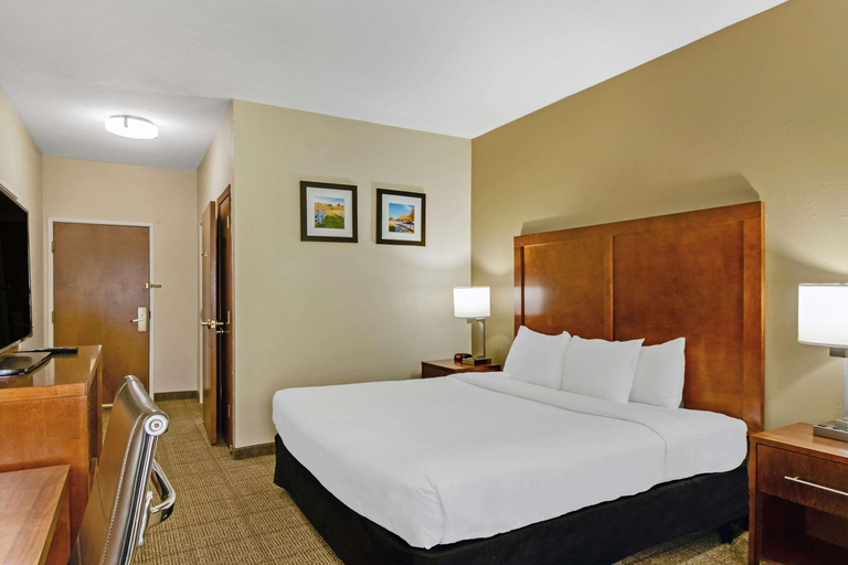 Bedroom 3, Comfort Inn Henderson, Henderson