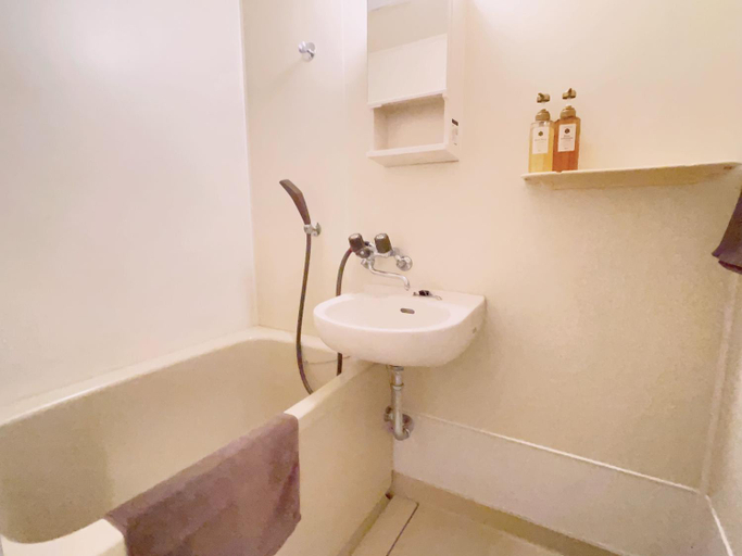 Bathroom 4, Chang Tee Hotel Ikebukuro, Toshima