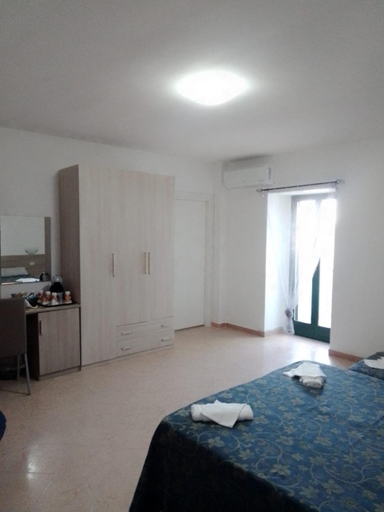 Bedroom 2, Colibri, Cosenza