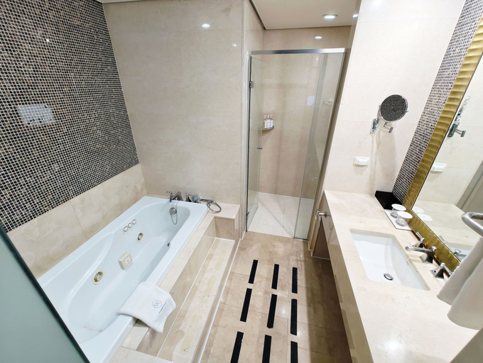 Bathroom 4, W Residence Hotel Centum City, Haeundae