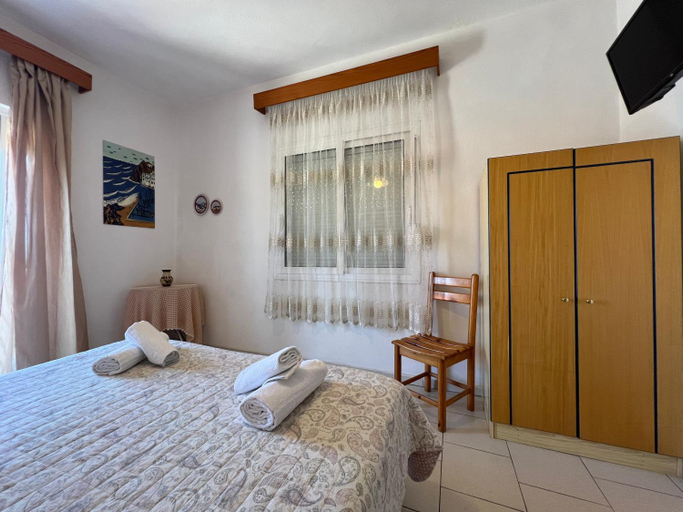 Others 2, Studios Fedra, East Macedonia and Thrace