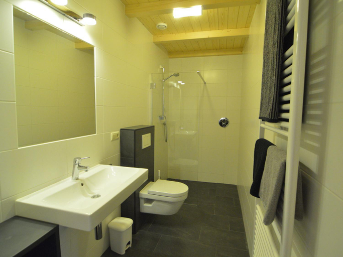 Bathroom 3, Pet-Friendly Getaway, Borculo