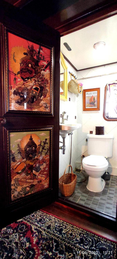 Bathroom 3, Sabai Sabai Liveaboard Bangkok, Dusit