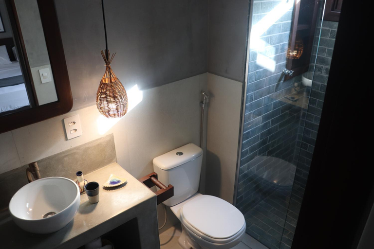 Bathroom 11