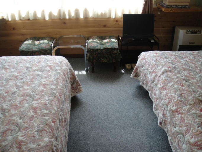 Bedroom 8
