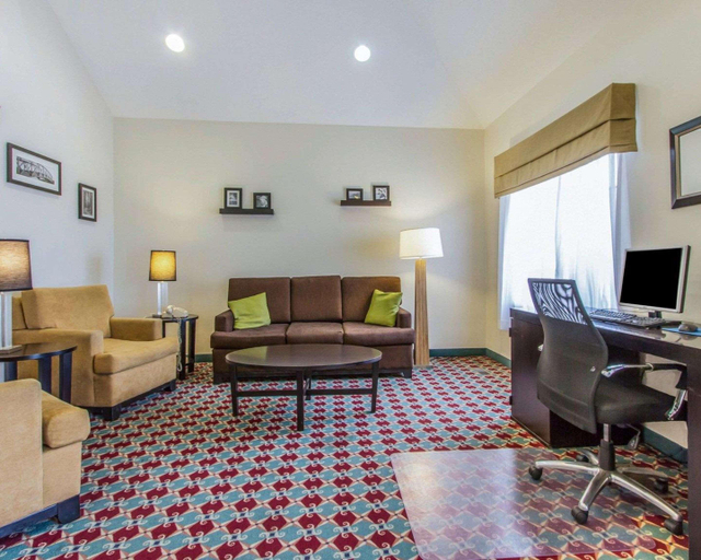 Public Area 2, Rodeway Inn, Dodge
