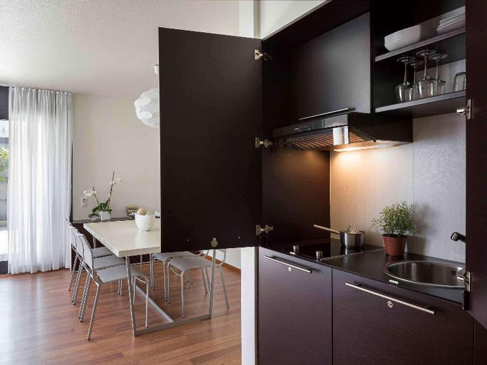 Dining Room 10