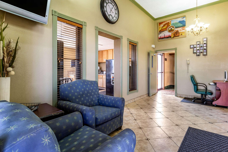 Public Area 3, Rodeway Inn Farmington, San Juan
