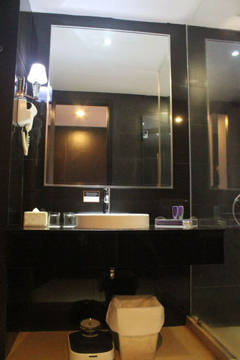 Bathroom 4