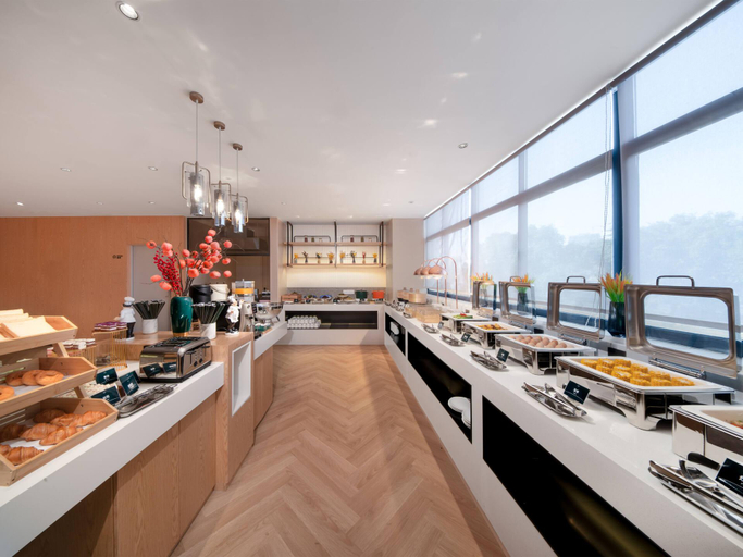 Food & Drinks 4, Country Inn & Suites by Radisson Wuhan Dongxihu Electromechanical City, Wuhan