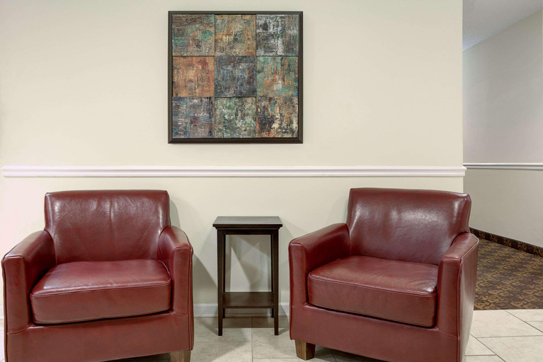 Public Area 2, Days Inn by Wyndham Greensboro NC, Guilford