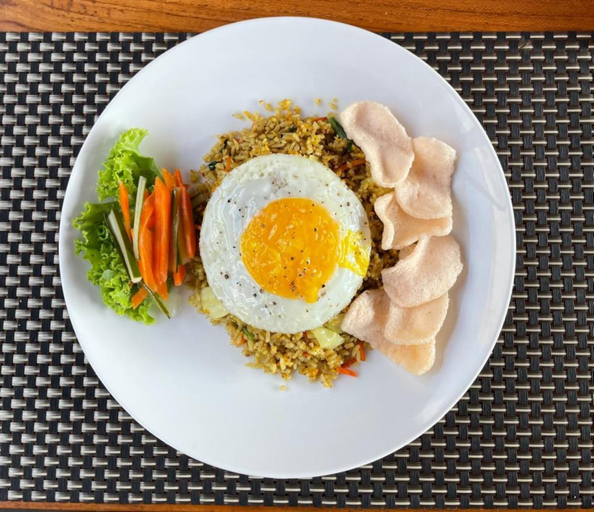 Food & Drinks 15