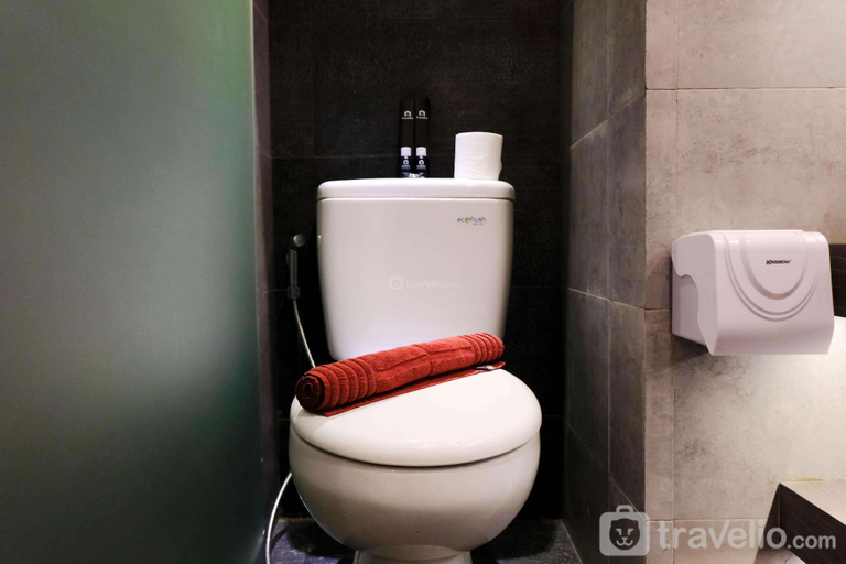Others 3, Homey 1BR @ Apt Parahyangan Residence By Travelio, Bandung