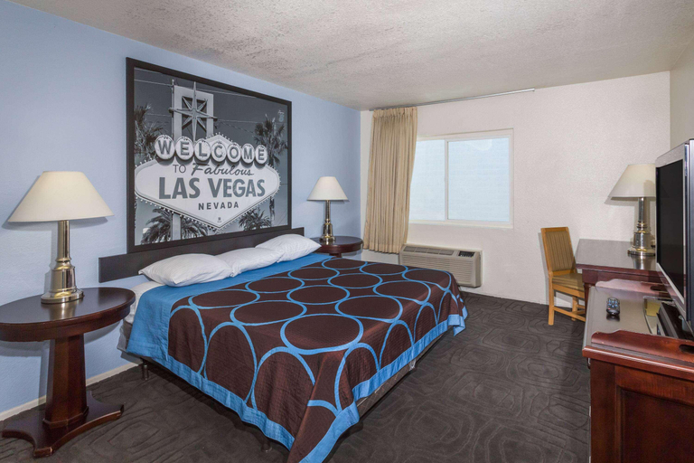 Bedroom 3, Super 8 by Wyndham Las Vegas North Strip/Fremont, Clark