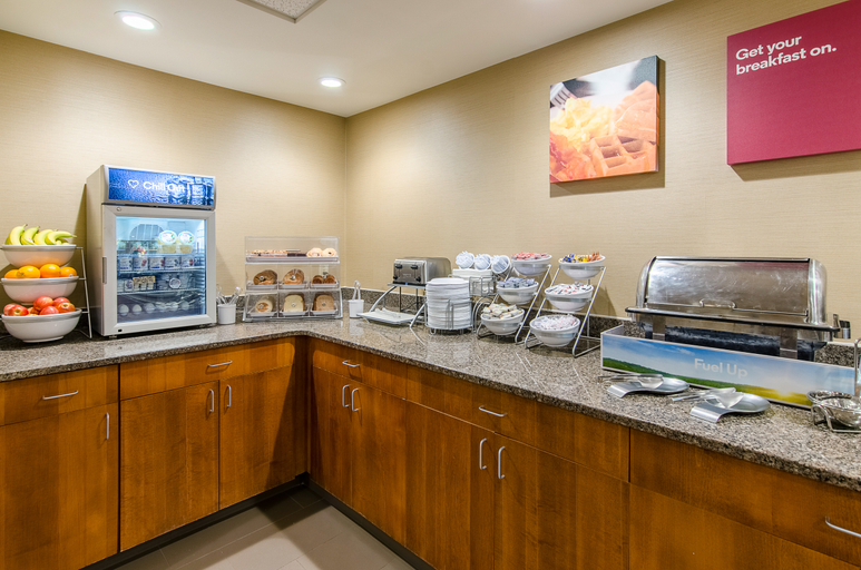 Food & Drinks 5, Comfort Suites Wytheville Area, Wythe