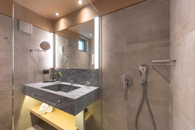 Bathroom 5, Hapimag Resort Porto Heli, Peloponnese