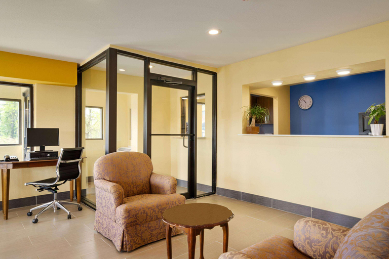 Public Area, Travel Inn, Dooly