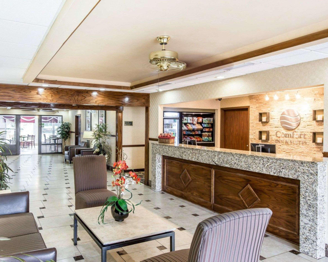 Public Area 3, Comfort Inn & Suites - near Robins Air Force Base Main Gate, Houston