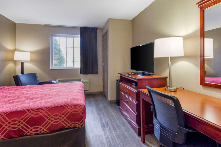 Bedroom 3, Econo Lodge Inn & Suites Dickson, Dickson