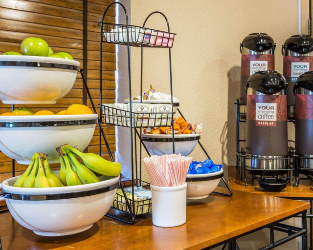 Food & Drinks 4, Quality Inn Lone Pine Near Mount Whitney, Inyo