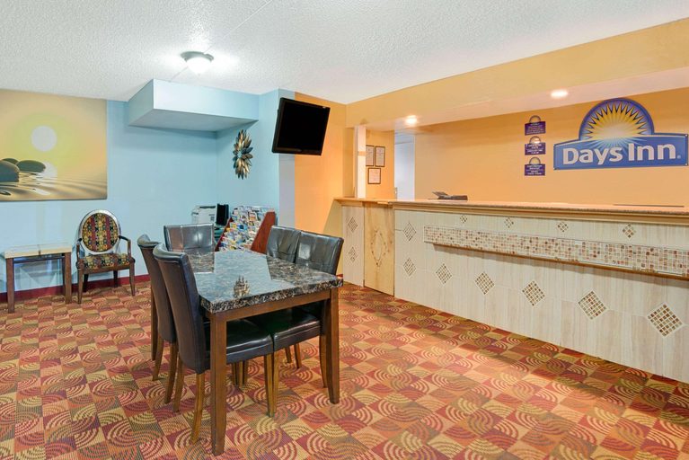 Public Area 2, Days Inn by Wyndham Independence, Kansas City