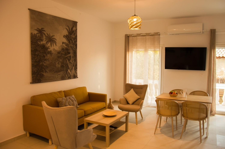 4, Aristidis Apartments, Ionian Islands