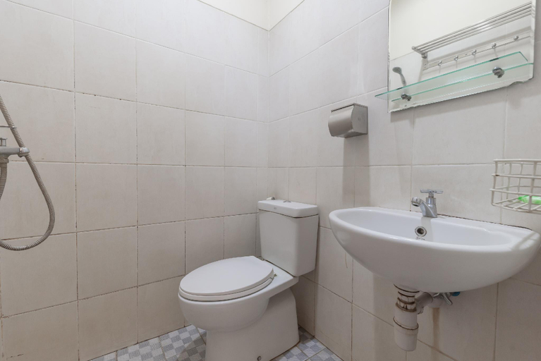 Bathroom 4