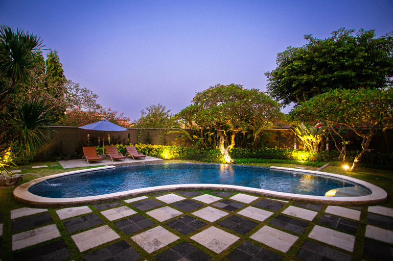 Swimming Pool 17