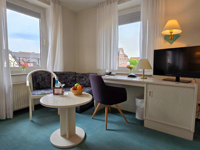 Others 5, Hotel Samson, Warendorf