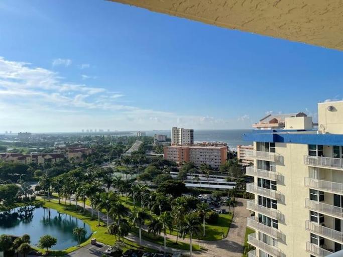 Others 4, Fort Myers Beach Penthouse Condo, Lee