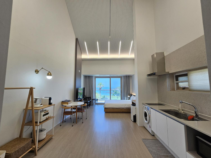 Dining Room 11