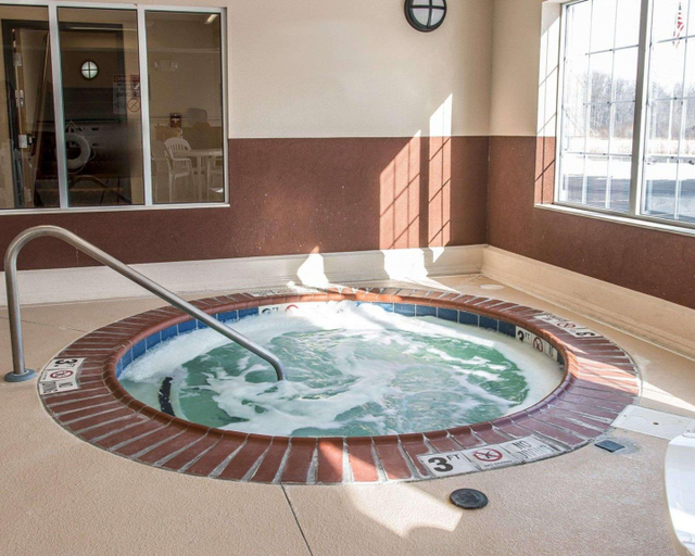 Sport & Beauty 5, Quality Inn Near Interstate I94, Berrien