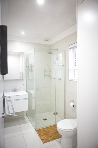Bathroom 3, Villa Del Mar, Overberg