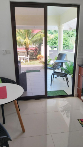 Others 5, Emma's Guest House and Self-Catering