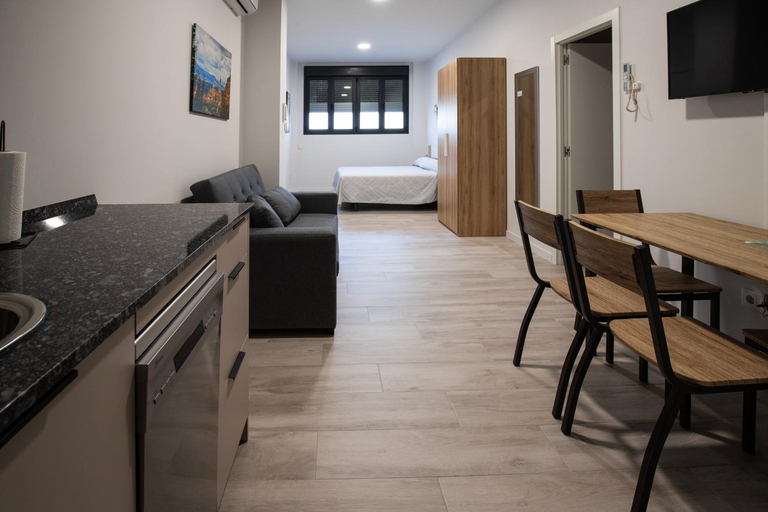 Others 4, Apartamentos Rosado, Segovia