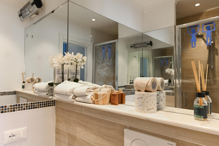 Bathroom 7
