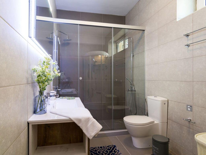 Bathroom, Efrosini Comfortable holiday residence, Faistos