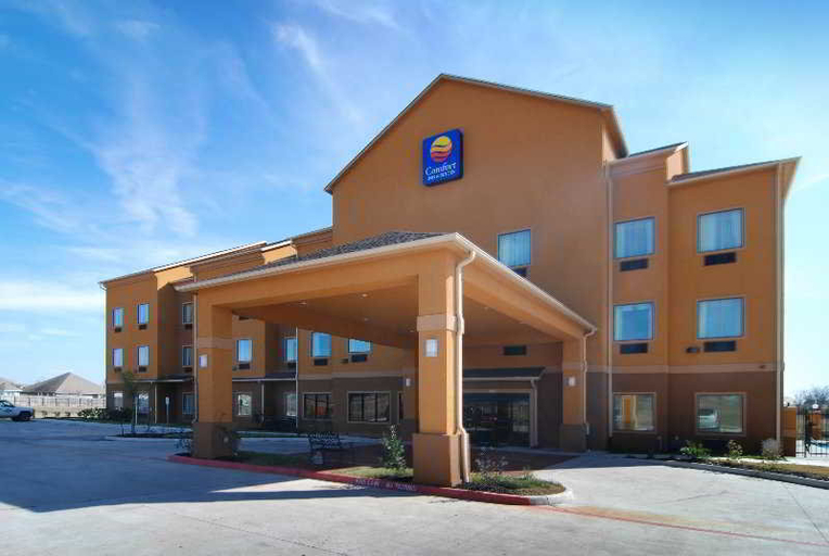 Exterior & Views 2, Comfort Inn & Suites Navasota, Grimes