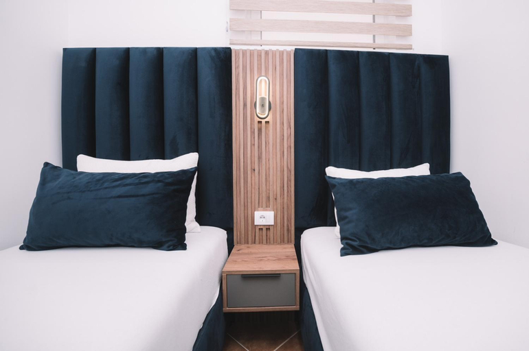 Bed, CORONA Apartments