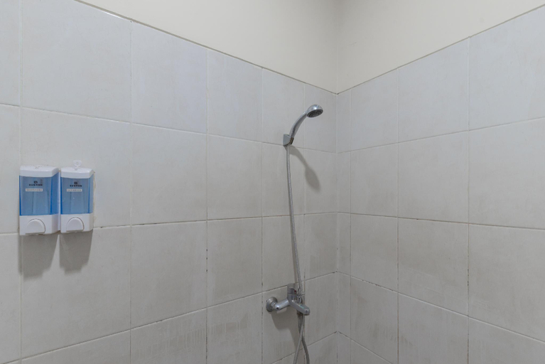 Bathroom 7