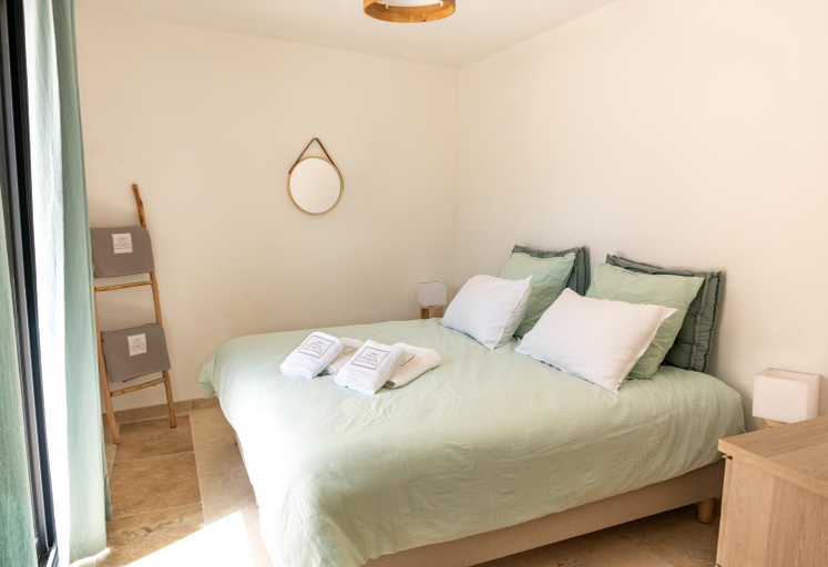 Bedroom 3, Domaine Demol, Alpes-de-Haute-Provence