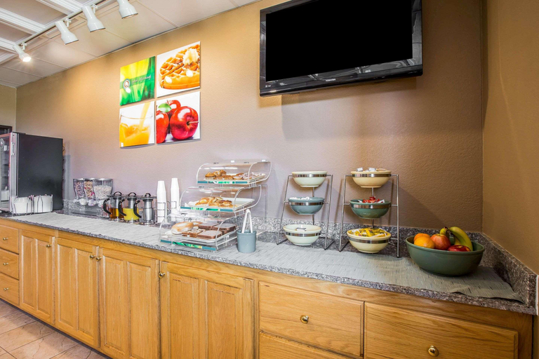 Food & Drinks 5, Quality Inn Gaffney I-85, Cherokee