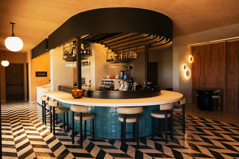 Food & Drinks 3, 91 Athens Riviera The Resort, Attica