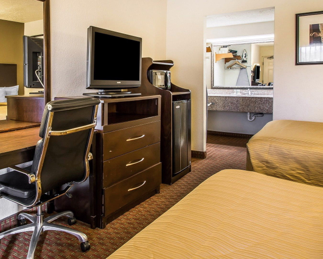 Bedroom 3, Quality Inn & Suites Panama City Beach, Bay