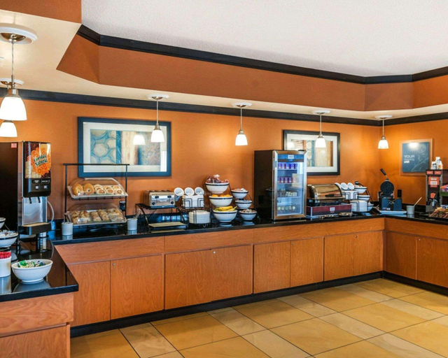 Food & Drinks 5, Comfort Inn Avon - North Indianapolis, Hendricks