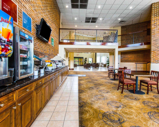 Food & Drinks 5, Comfort Inn Warner Robins Area, Houston