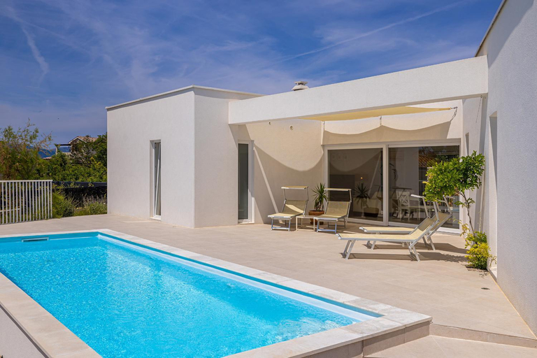 Swimming pool 5, Villa MENTA IV, Krk