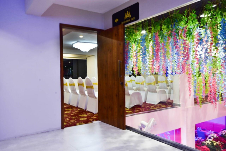 Others 5, Hotel Amit executive Karad, Satara